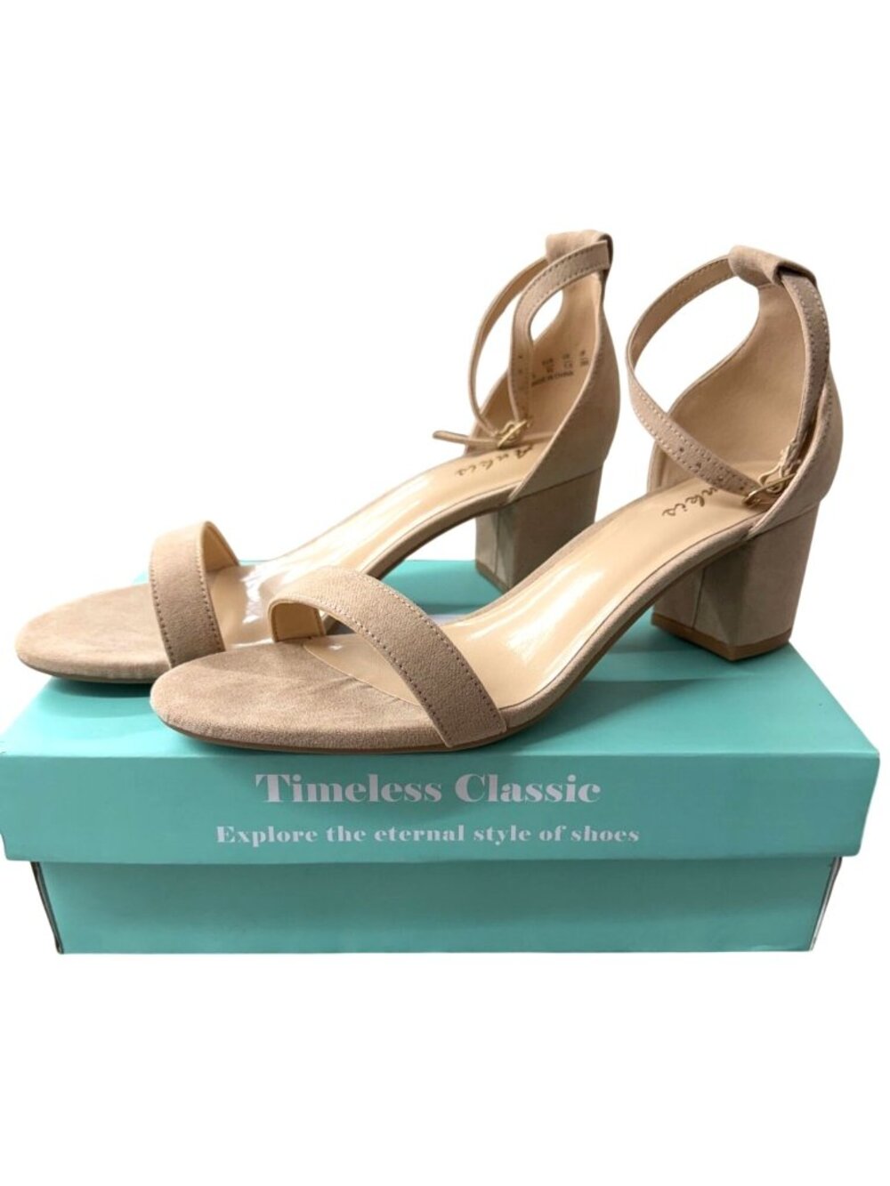 Ankis Chunky Heel Women's Size 9.5 New In Box